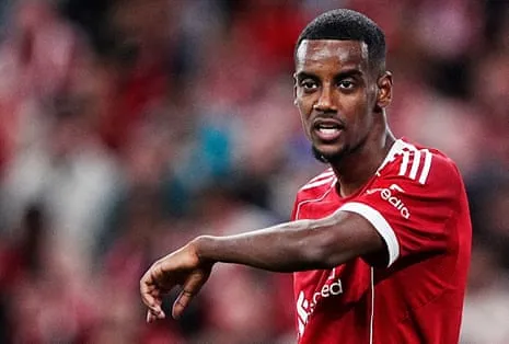 Alexander Isak's Debut Offers Star Power Amid Noticeable Rust