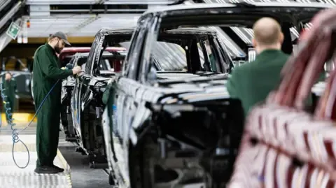 Jaguar Land Rover Vendor Network Staff Reportedly Told to Register for Government Benefits, Union States